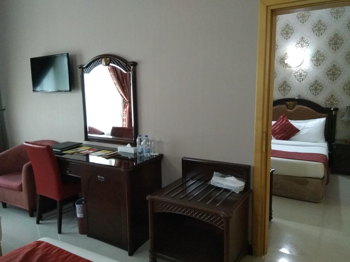 Sun And Sands Hotel Дубай Экстерьер фото
